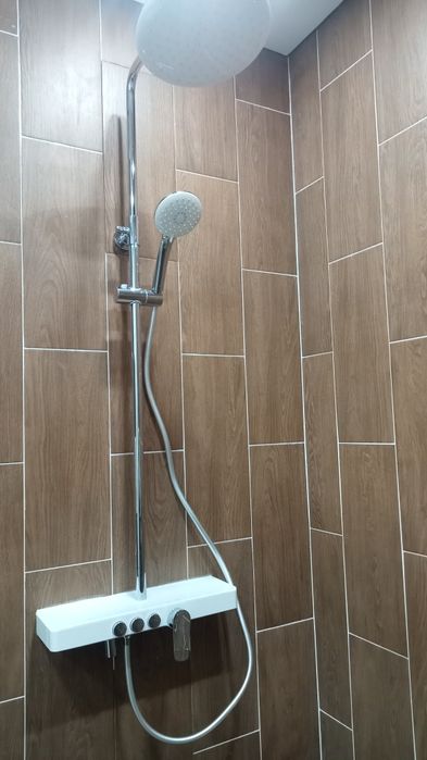 Копка траншеи вручную и экскаватором