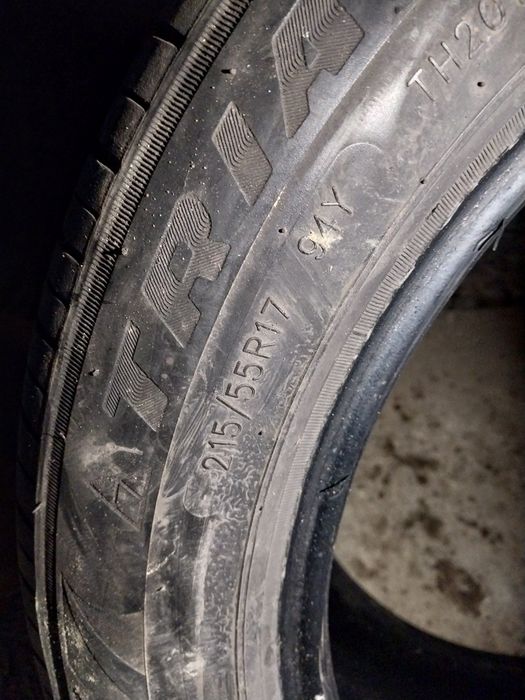 4 шины Triangle 215 55 R17.