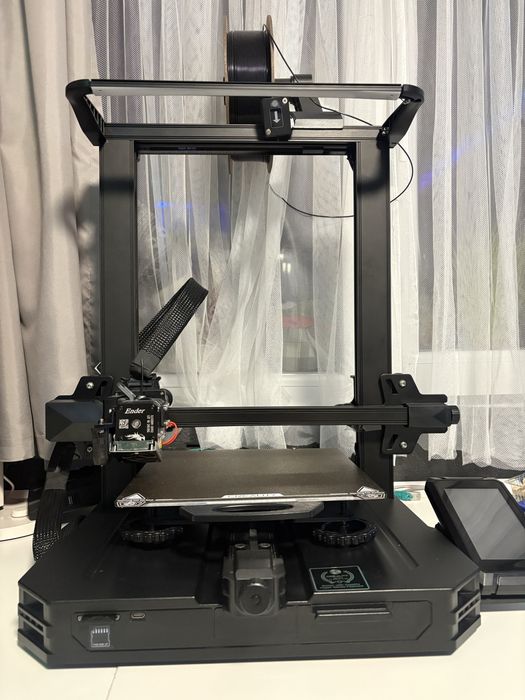 Imprimanta 3d Ender 3 s1 pro