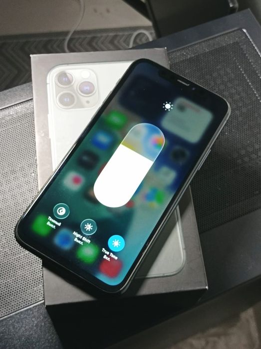 iPhone 11 pro 64gb green