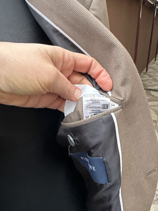 Costum barbati marime 54