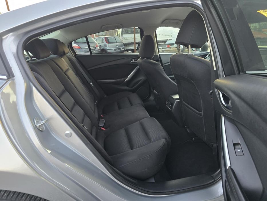 Продавам Мазда 6.2,2 скайактив.,2013 г.Всичко екстри за модела