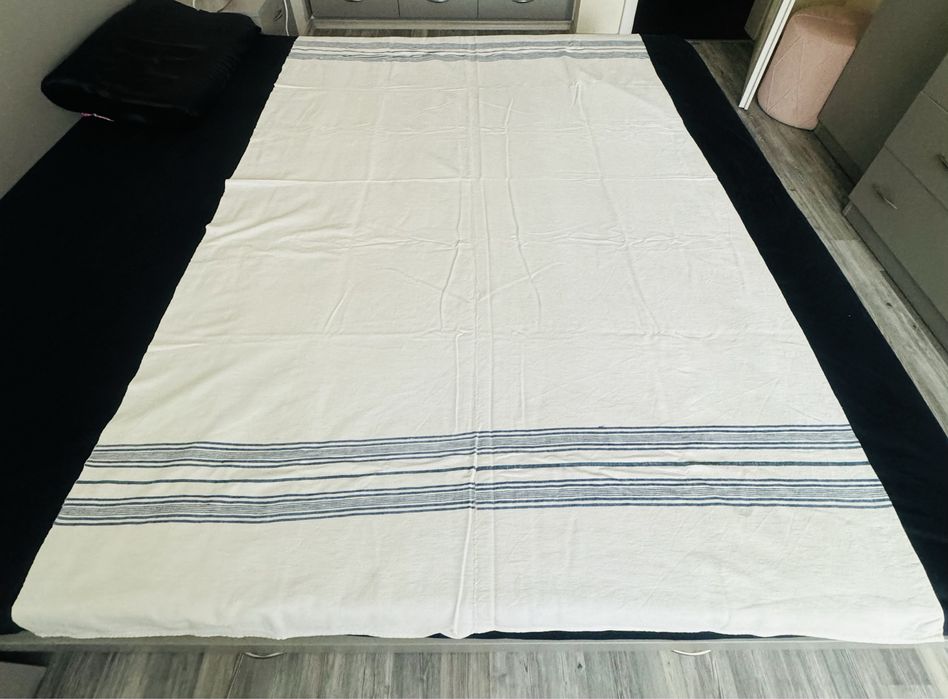 Красиви покривки на една кука + подарък