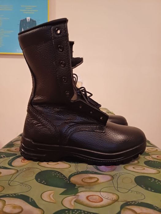 Зимние берцы. 40 размер