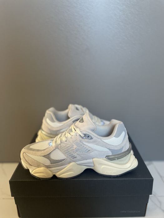 New Balance 9060 bej noi marimea 39,5