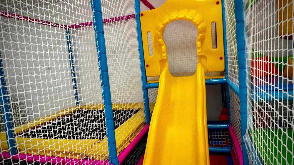 Loc de joaca modular DIV 12 Spatiu de joaca labirint DIV 12