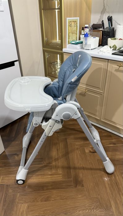 Детский стульчик для кормления