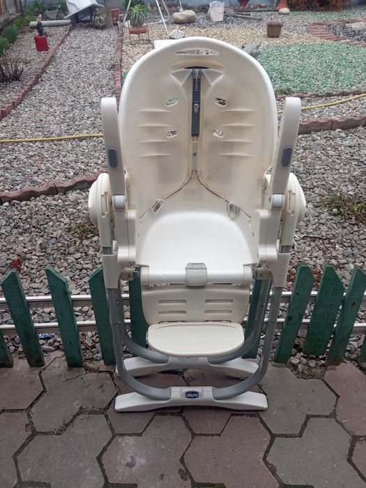 Детский столик для  кормления ребёнка