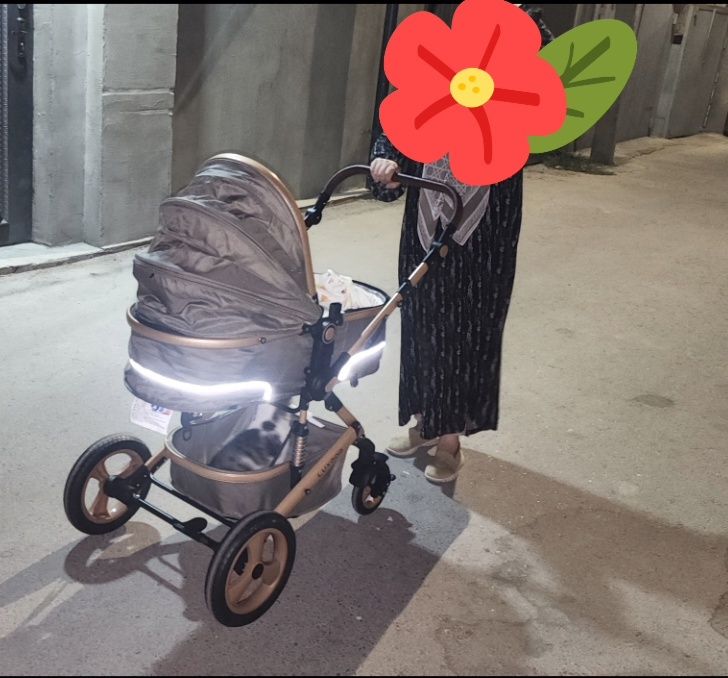 Продаётся кольяска + бонус мобильный люлька можно