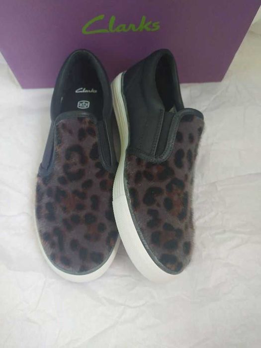 Clarks. Нови, Оригинални, естествена кожа.