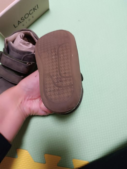 Papuci Lasocki măr.23