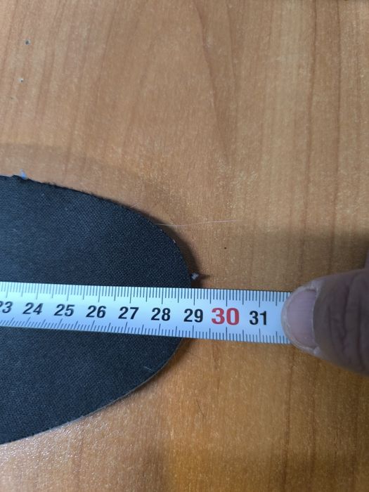 Продам кроссовки adidas