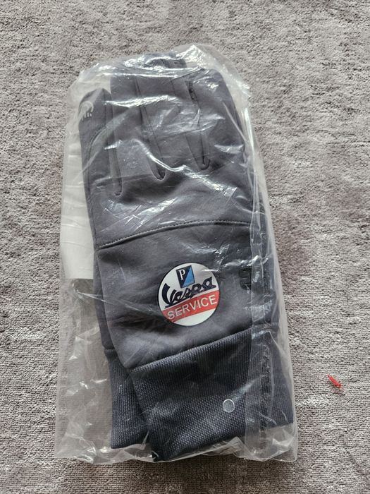 -50% намаление! Vespa , Веспа / Каска, ръкавици ,ръкохнатки , и заключ