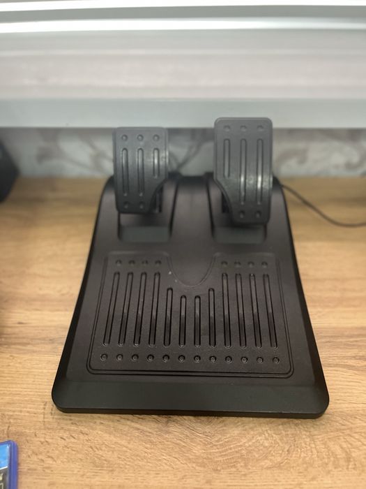 Продаю игровой руль модель ARTPLAY