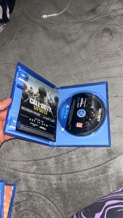 VÂND PS4 PRO + 3 jocuri incluse!