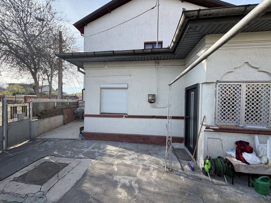 Inchiriez casa Bucurestii Noi