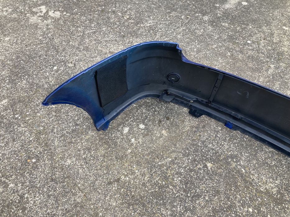 Задна броня за тойота авенсис версо/ avensis verso 03-05г