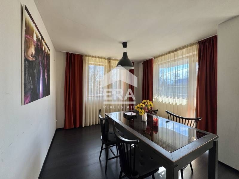 Дава се под наем Тристаен апартамент в София, Хладилника - 120 кв.м за 765 € - Снимка #5