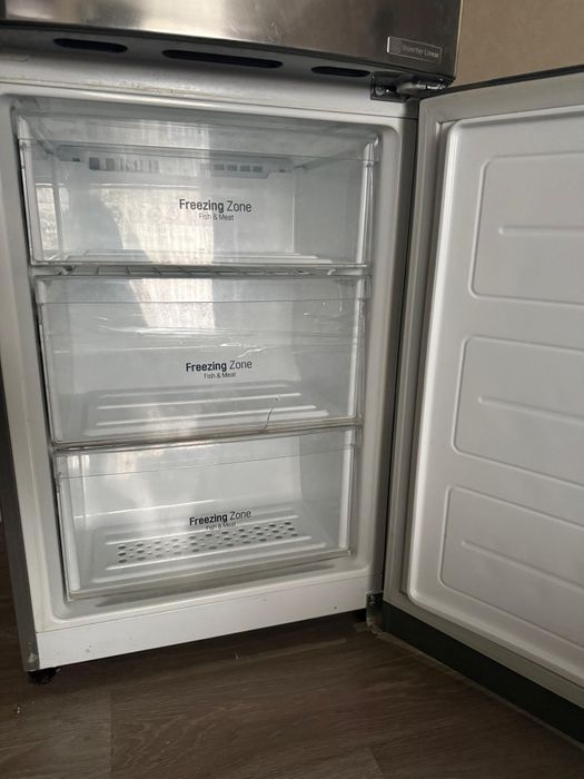 Продам холодильник LG