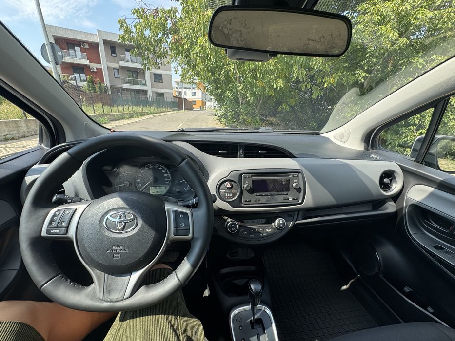 TOYOTA Yaris 2018 — imagine 3