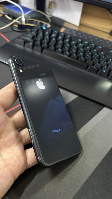iPhone Xr 128Gb черный