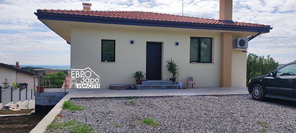 Продава се Къща в с. Богомилово, Област Стара Загора - 200 кв.м за 1425 €/кв.м - Снимка #1