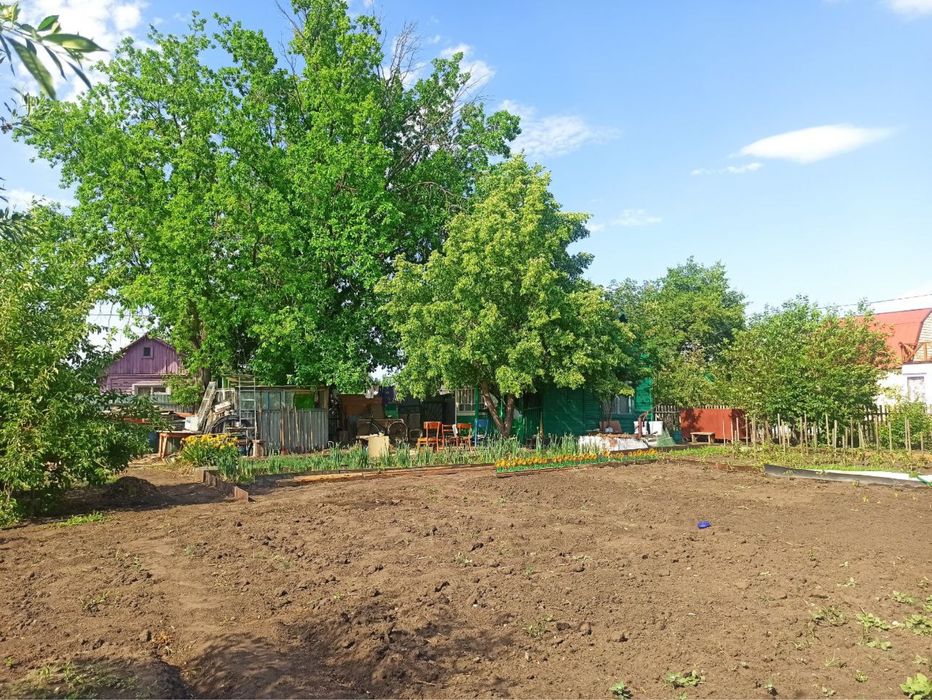 Продам дачу в хорошем районе