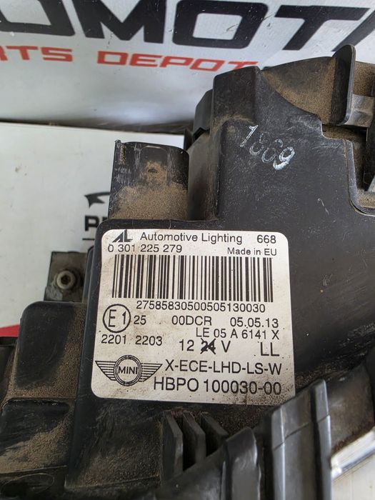 Far stanga bixenon adaptiv Mini Cooper R56 Facelift dupa 2010 cod 100030-00