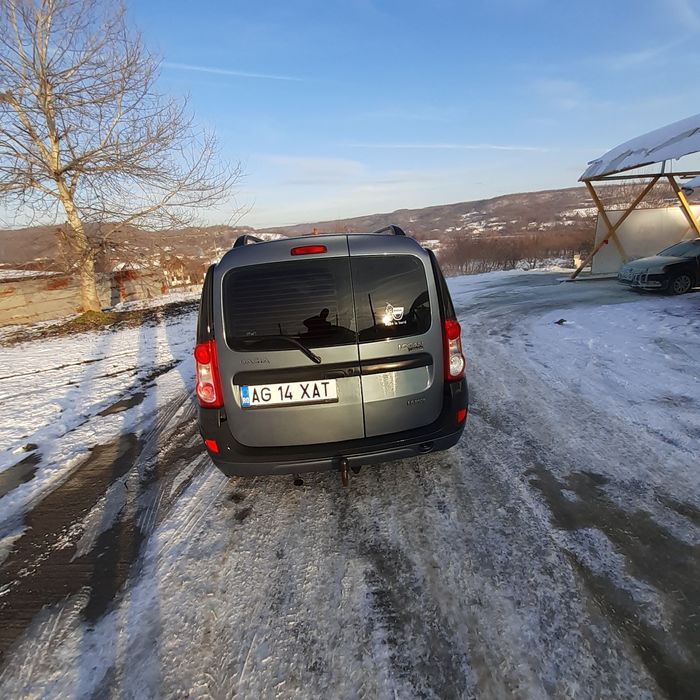 Vând dacia Logan mcv