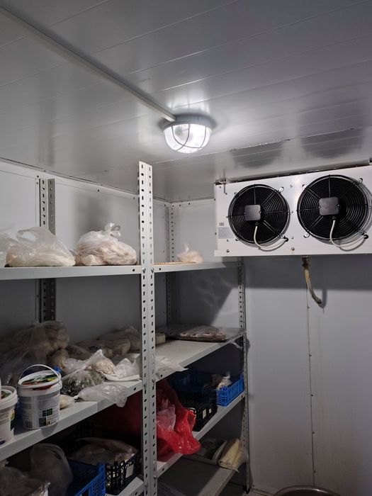 Продам морозильную камеру.