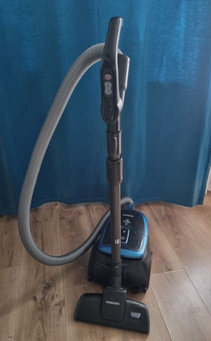 Aspirator fara sac Samsung VCC47E0H33