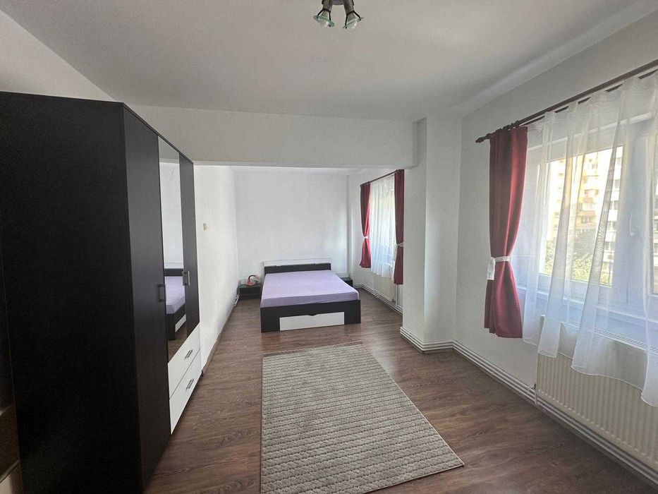 Inchiriem apartament 3 camere - 2 bai - Mihai viteazu