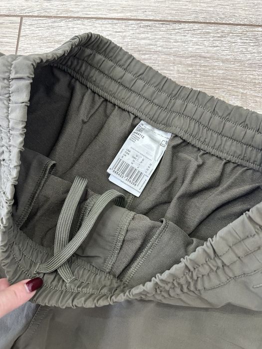 Фирменные Штаны Reebok, пр -во: CAMBODGE. Р-р - М