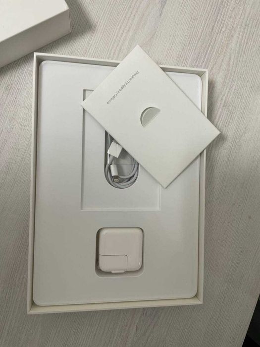 Apple iPad 6 Oтлично, 95% ёмкость, PUBG 60 FPS + Kоробка Dok