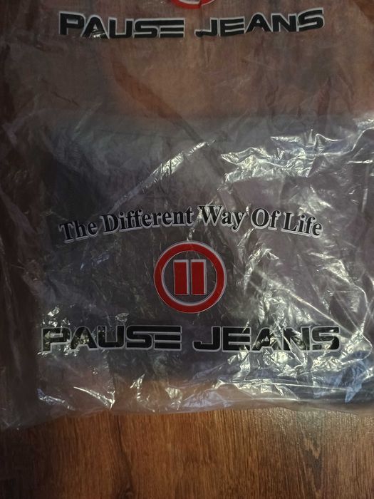 Суичър PAUSE "S" размер