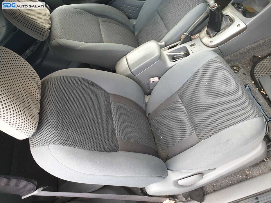 Scaun Pasager Dreapta Fata Textil Fara Incalzire Toyota RAV 4 XA20 2 Usi Coupe 2000 - 2006