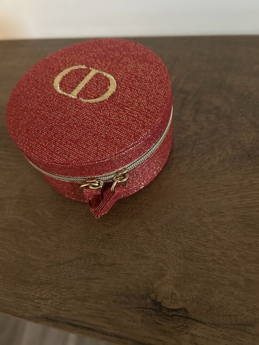 Cutie bijuterii Christian Dior