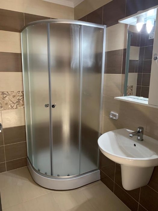 Vanzare apartament cu 2 camere plus boxa (1 camera)