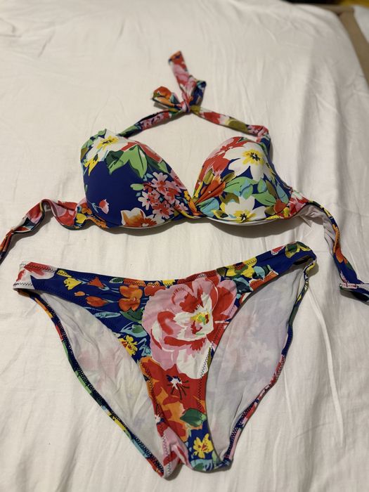 Продам женские купальники