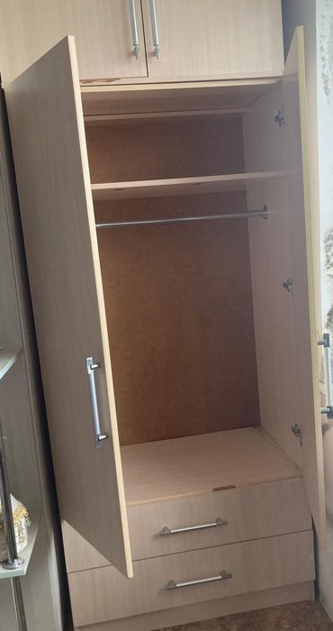 Продаётся шкаф б/у.