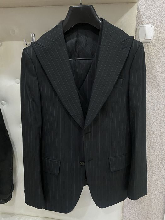 Костюм мужской