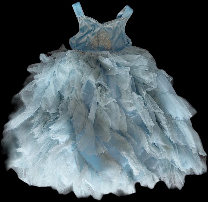 Рокля за повод 4 години