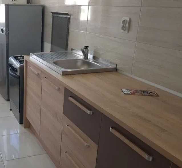 Дава се под наем Двустаен апартамент в Пловдив, Изгрев - 60 кв.м за 331.5 € - Снимка #2