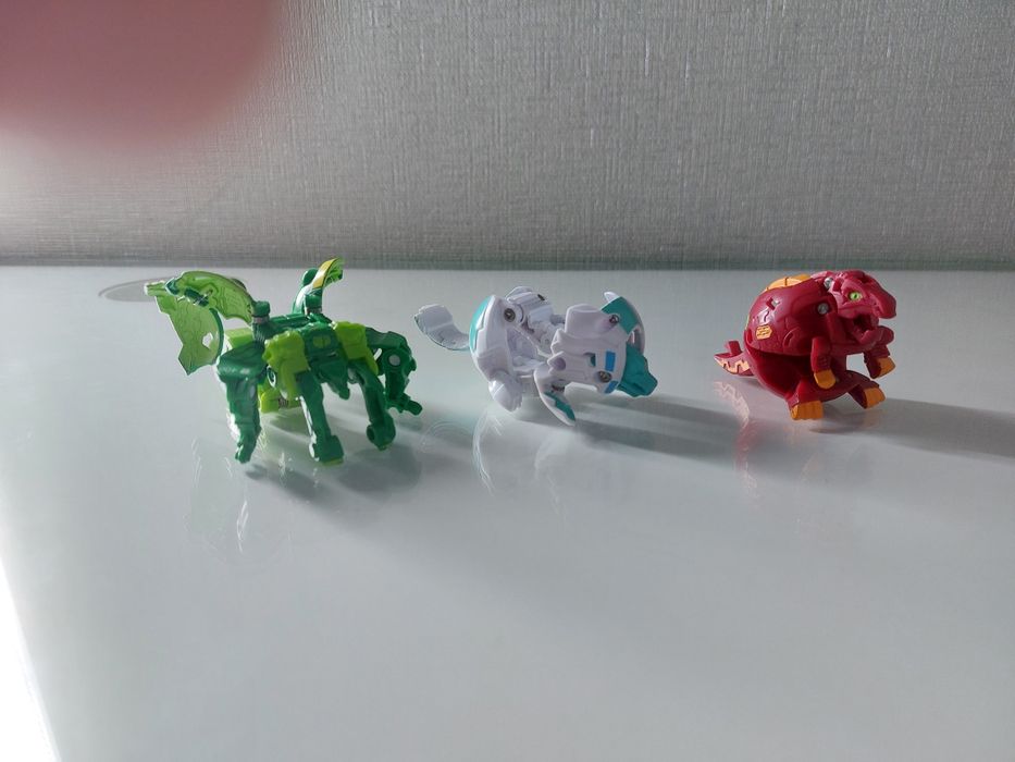 Продам оригинальный Bakugan