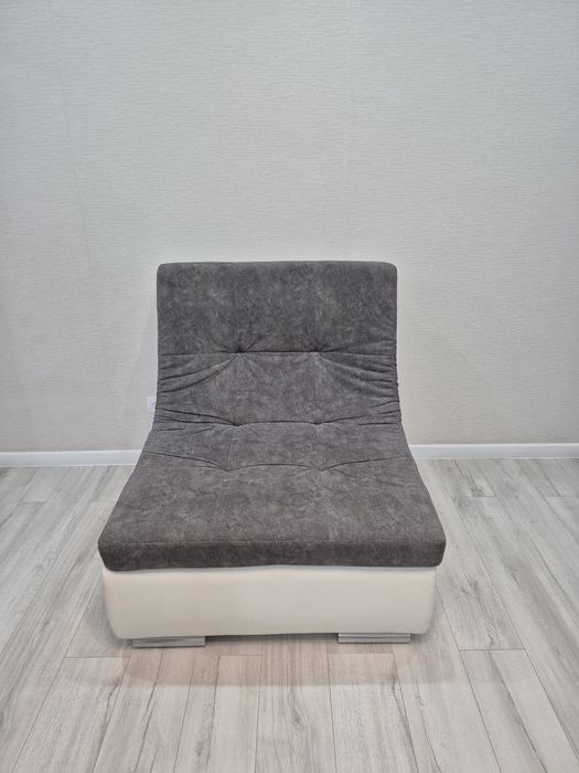 Продаю диван, кресло, пуфик.