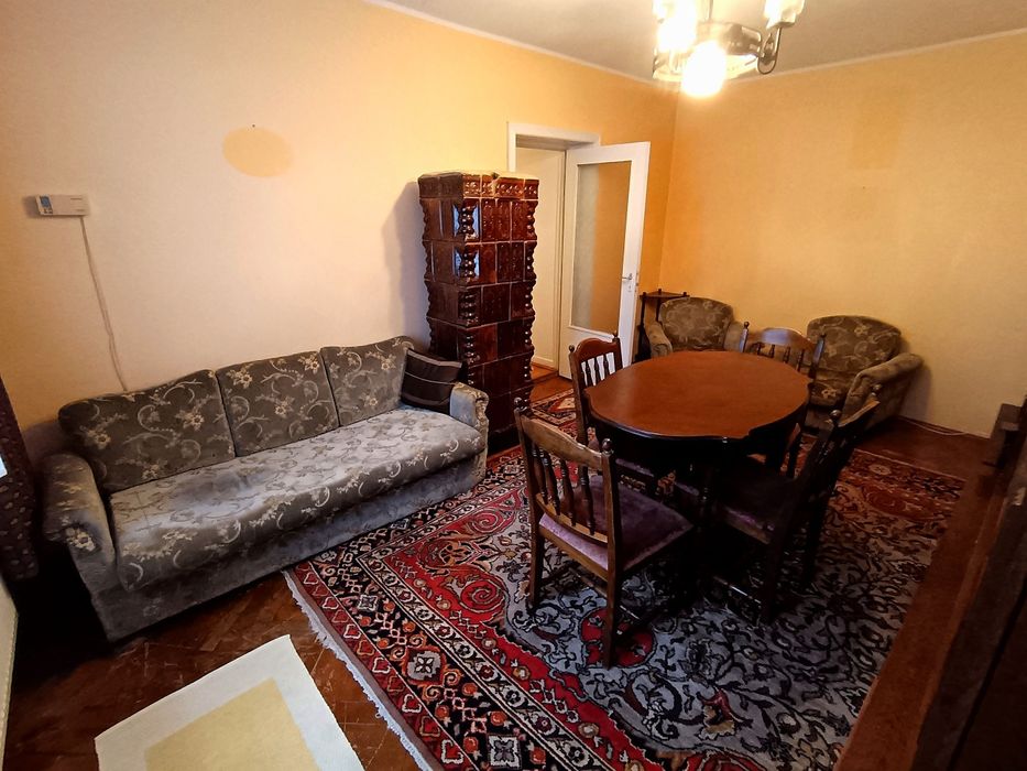 Apartament de închiriat