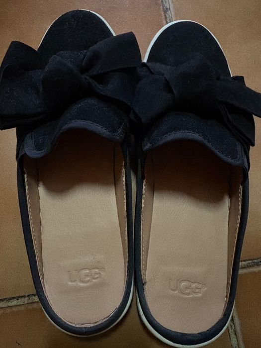 UGG piele intoarsa 37