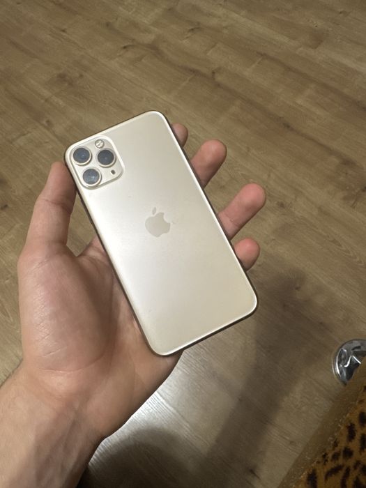 Продам İphone 11 pro