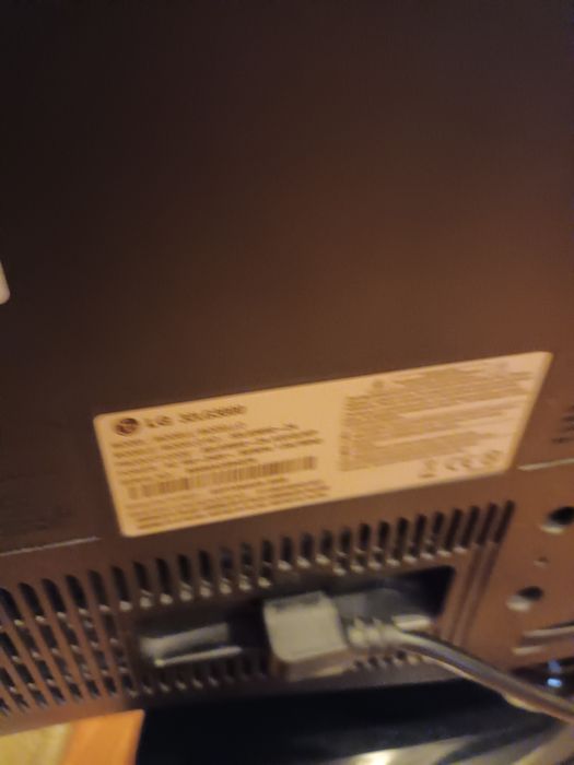 Vând TV plasma LG