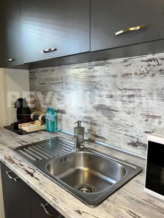 Дава се под наем Двустаен апартамент в Варна, Център - 55 кв.м за 510 € - Снимка #3